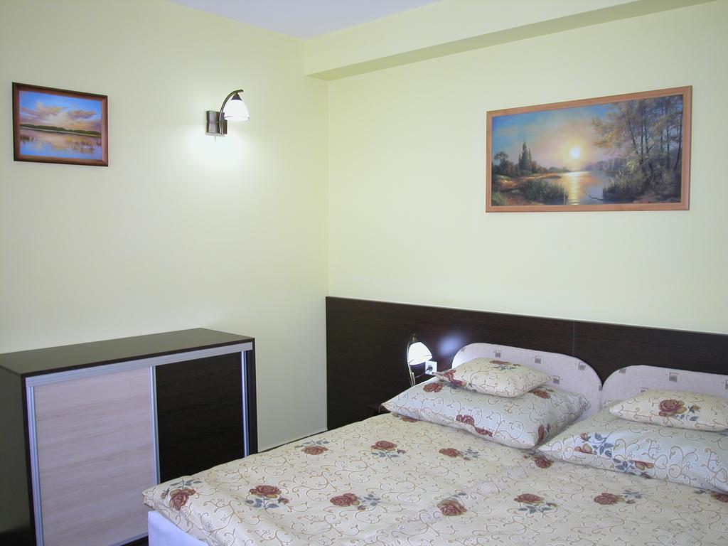 Labas-Haz Apartman Sárvár Værelse billede
